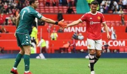 曝曼联内部爆料最新消息,最新转会动态及内部矛盾曝光